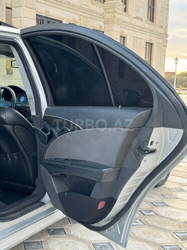 Mercedes E 220 d 2002, 341,000 km - 2.2 л - Sabirabad