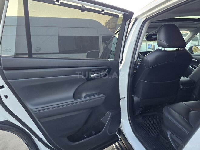 Toyota Highlander 2022, 72,000 km - 2.5 l - Bakı