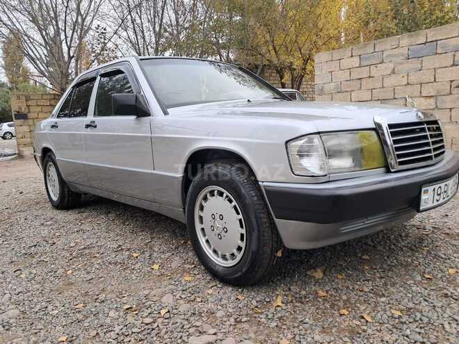 Mercedes 190 1992, 330,000 km - 1.8 l - Füzuli