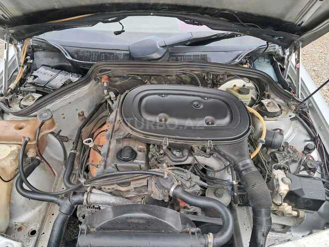 Mercedes 190 1992, 330,000 km - 1.8 l - Füzuli