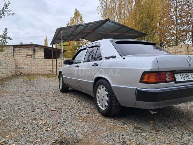 Mercedes 190 1992, 330,000 km - 1.8 l - Füzuli
