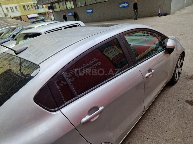 Kia Rio 2011, 16,779 km - 1.6 л - Bakı