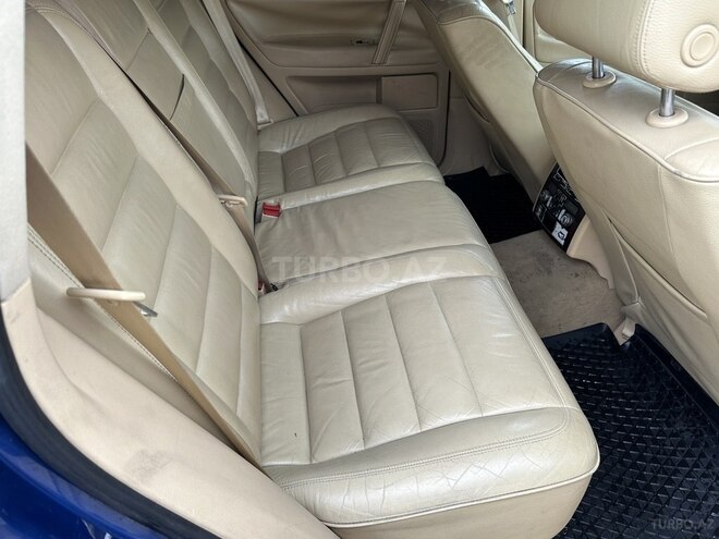 Volkswagen Touareg 2004, 199,800 km - 3.2 l - Bakı