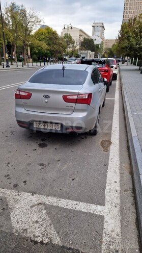 Kia Rio 2011, 16,779 km - 1.6 л - Bakı