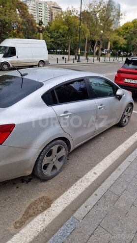 Kia Rio 2011, 16,779 km - 1.6 л - Bakı