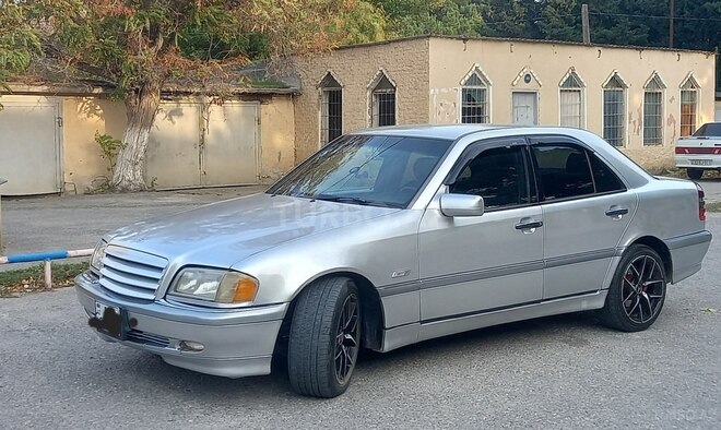 Mercedes C 240 2000, 410,000 km - 2.4 l - Bakı