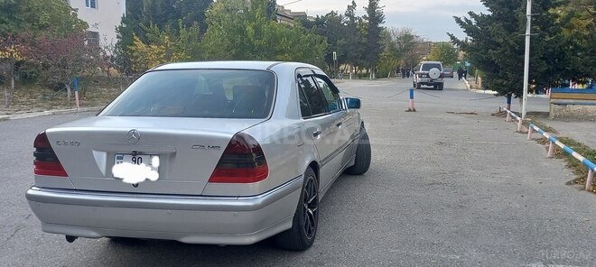 Mercedes C 240 2000, 410,000 km - 2.4 l - Bakı