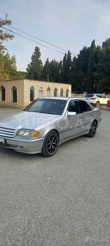 Mercedes C 240 2000, 410,000 km - 2.4 l - Bakı