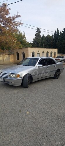 Mercedes C 240 2000, 410,000 km - 2.4 l - Bakı