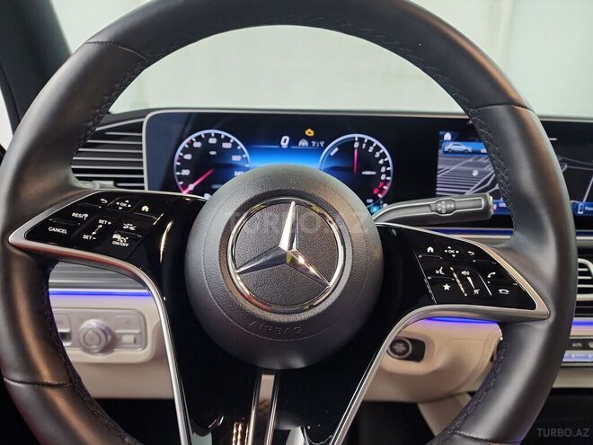 Mercedes  2023, 11,950 km - 2.0 l - Bakı