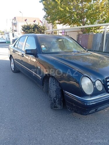 Mercedes E 240 1998, 400,000 km - 2.4 l - Bakı