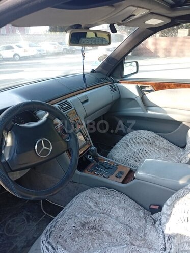 Mercedes E 240 1998, 400,000 km - 2.4 l - Bakı