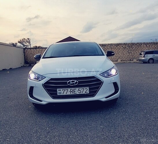 Hyundai Avante 2015, 179,899 km - 1.6 л - Sumqayıt