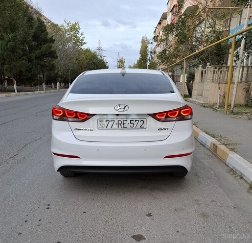 Hyundai Avante 2015, 179,899 km - 1.6 л - Sumqayıt
