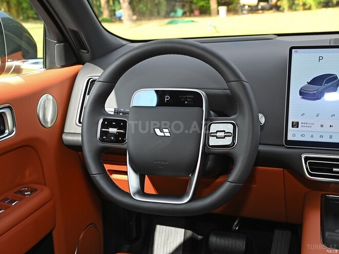 Li Auto L9 2025, 0 km - 1.5 l - Bakı
