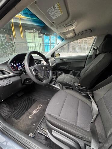 Hyundai Accent 2020, 80,000 km - 1.6 л - Bakı