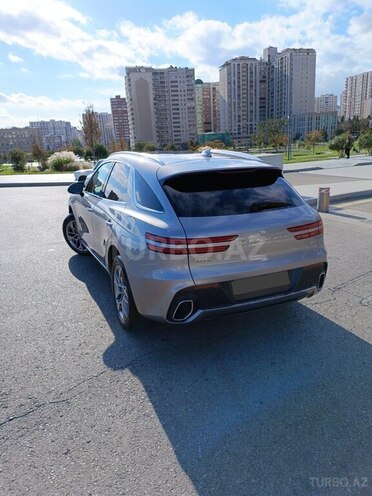 Genesis GV70-2