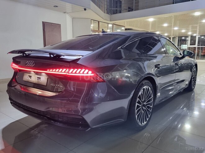 Audi A7 Sportback-11