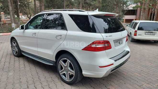 Mercedes ML 300 4MATIC 2015, 155,684 km - 3.5 л - Bakı