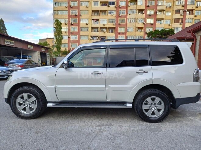 Mitsubishi Pajero 2008, 196,000 km - 3.0 л - Bakı