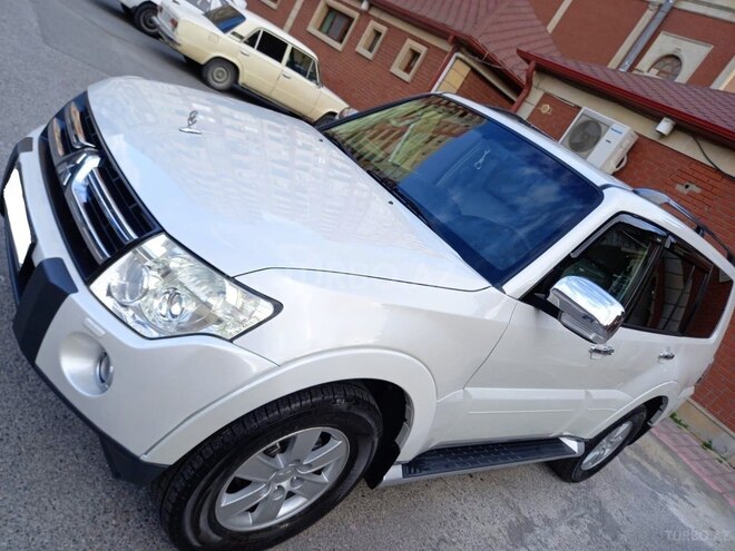 Mitsubishi Pajero 2008, 196,000 km - 3.0 л - Bakı