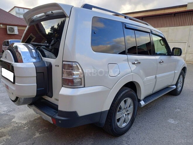 Mitsubishi Pajero 2008, 196,000 km - 3.0 л - Bakı