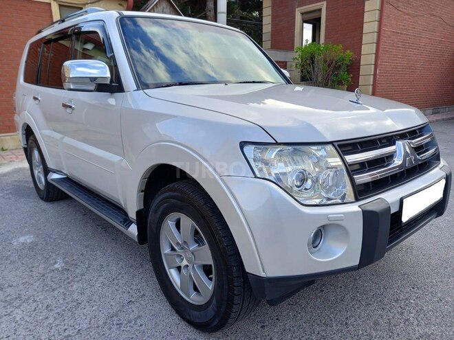 Mitsubishi Pajero 2008, 196,000 km - 3.0 л - Bakı