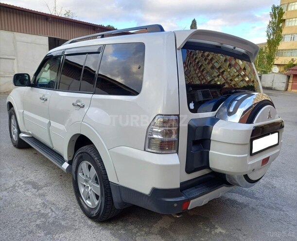 Mitsubishi Pajero 2008, 196,000 km - 3.0 л - Bakı