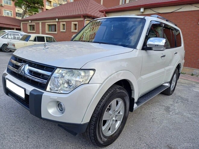 Mitsubishi Pajero 2008, 196,000 km - 3.0 л - Bakı