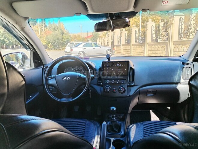 Hyundai i30 2009, 385,333 km - 1.6 л - Mingəçevir