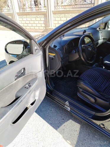 Hyundai i30 2009, 385,333 km - 1.6 л - Mingəçevir