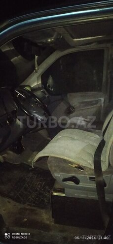 Mercedes Vito 1999, 300,000 km - 2.3 л - Sabirabad