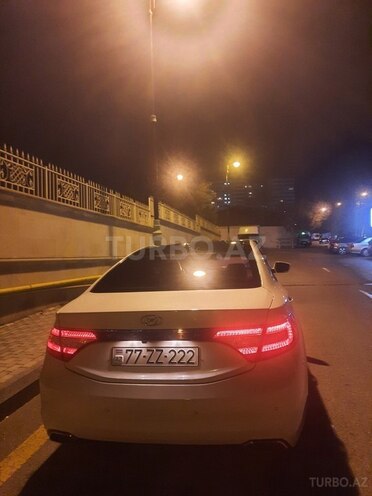 Hyundai Grandeur 2015, 218,500 km - 2.2 l - Bakı