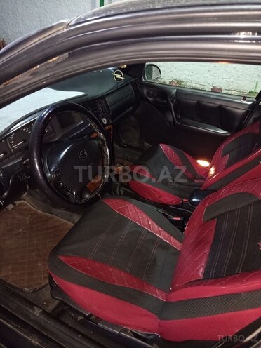 Opel Vectra 1996, 300,000 km - 1.6 l - Xudat