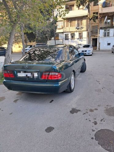 Mercedes E 270 2000, 583,000 km - 2.7 l - Bakı