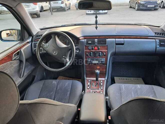 Mercedes E 270 2000, 583,000 km - 2.7 l - Bakı