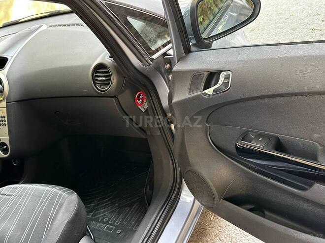 Opel Corsa 2007, 206,000 km - 1.3 l - Bakı