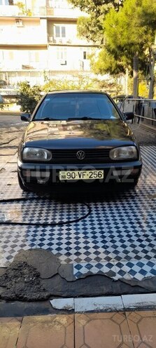 Volkswagen Golf 1993, 107,422 km - 1.6 l - Bakı