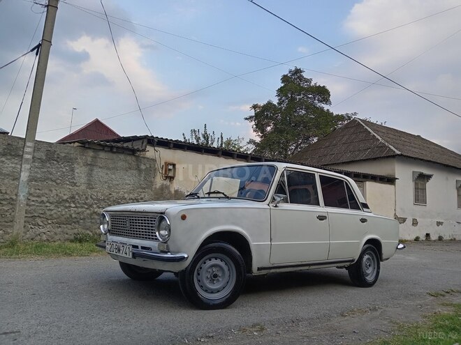 LADA (VAZ) 21011 1983, 35,655 km - 1.3 l - Ucar