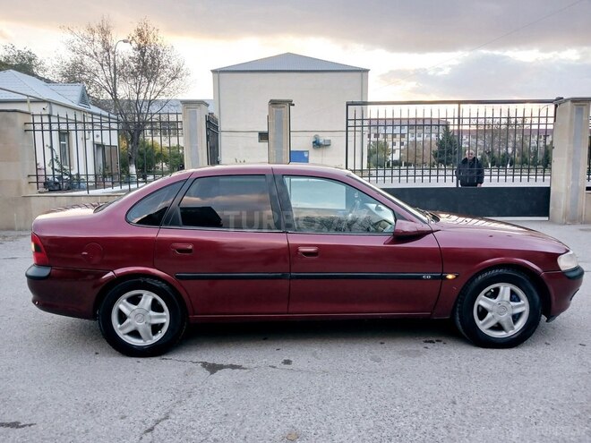 Opel Vectra 1996, 286,666 km - 1.6 l - Sumqayıt
