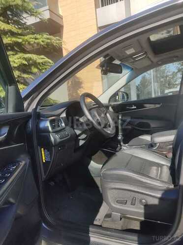 Kia Sorento-8