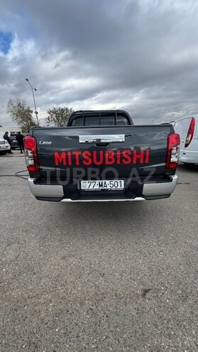 Mitsubishi L200 2022, 150,000 km - 2.4 l - Bakı