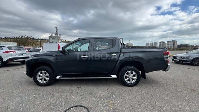 Mitsubishi L200 2022, 150,000 km - 2.4 l - Bakı