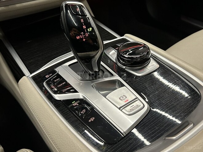 BMW 740 2018, 86,000 km - 3.0 l - Bakı