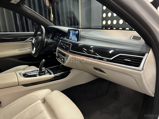 BMW 740 2018, 86,000 km - 3.0 l - Bakı