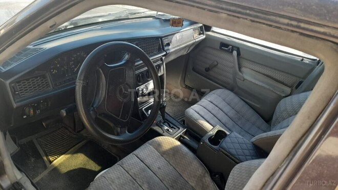 Mercedes 190 1992, 258,000 km - 2.0 l - Bakı