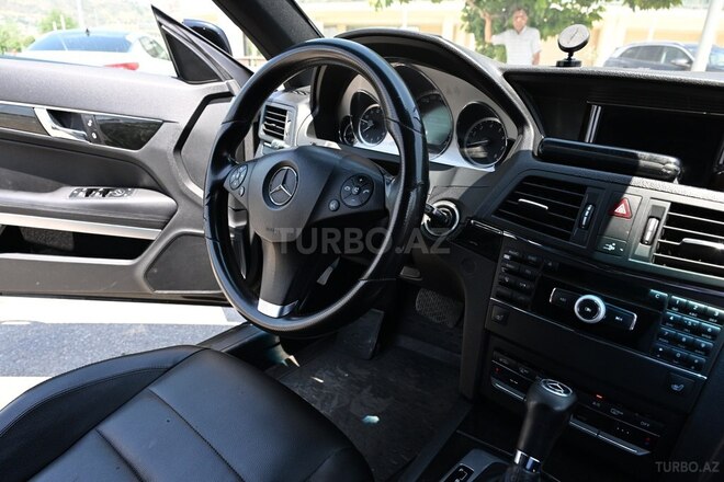 Mercedes E 250 2010, 202,000 km - 1.8 l - Bakı