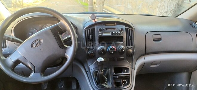 Hyundai H-1 2010, 368,456 km - 2.5 л - Bakı