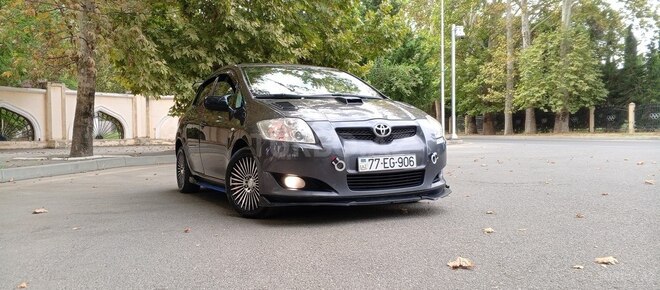 Toyota Auris 2007, 280,000 km - 1.4 л - Mingəçevir