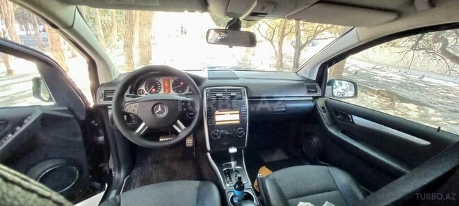 Mercedes B 170 2008, 193,000 km - 1.7 л - Bakı